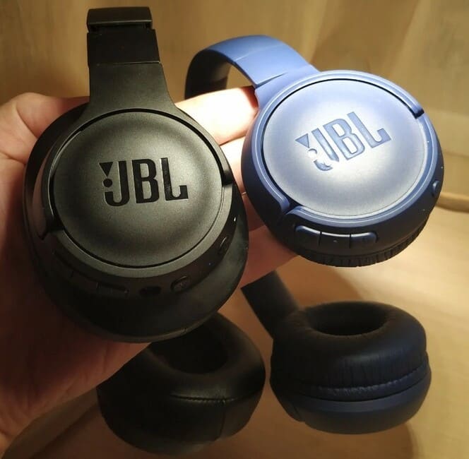 Цвят JBL Tune 750BTNC Цвят JBL Tune 750BTNC