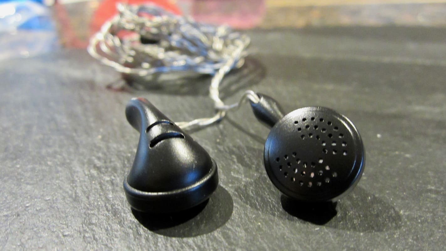 ISN Audio Rambo най-добрите слушалки за уши ISN Audio Rambo