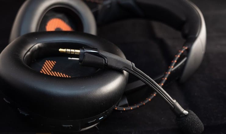 JBL Quantum One микрофон