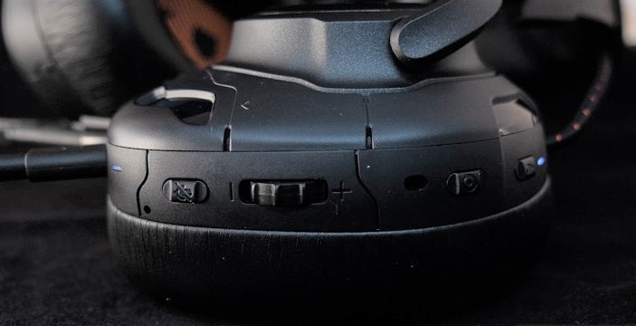 Контрол JBL Quantum One