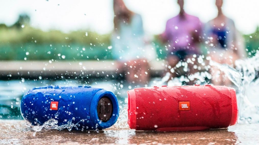 Кой говорител на JBL е по-добър Кой говорител на JBL е по-добър